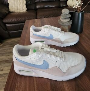 Nike - Women's Air Max SC